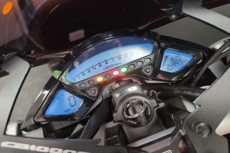 HONDA CB1000R
