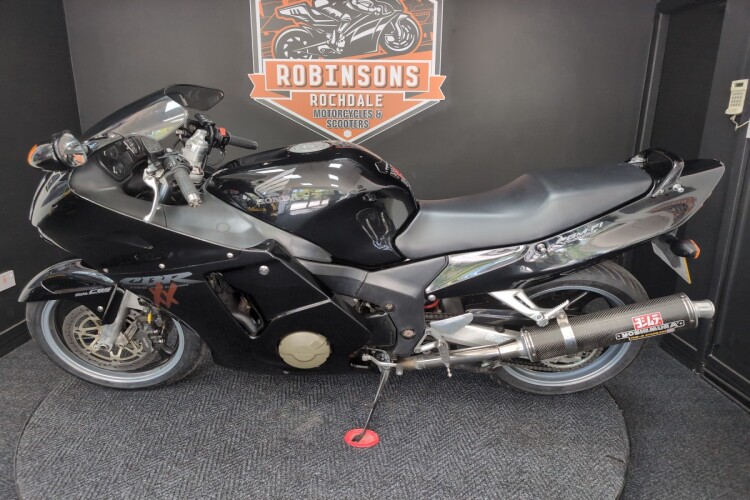 HONDA CBR1100XX SUPER BLACKBIRD