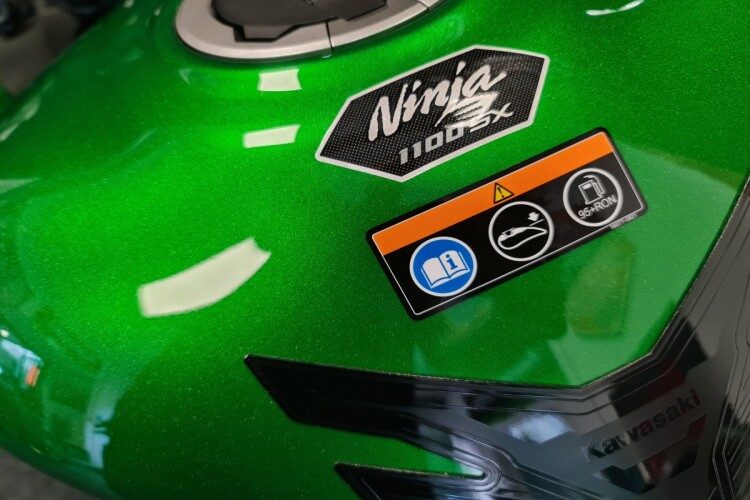 KAWASAKI NINJA 1100 SX SE