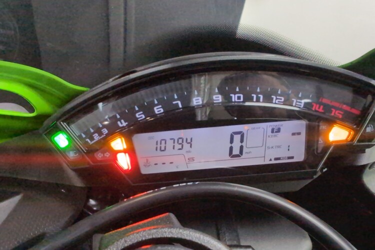 KAWASAKI NINJA ZX-10R