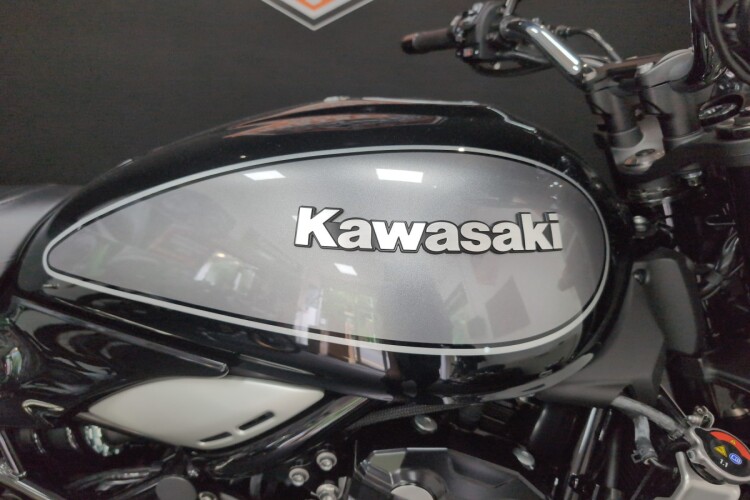 KAWASAKI Z900 RS