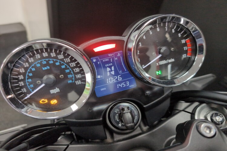 KAWASAKI Z900 RS