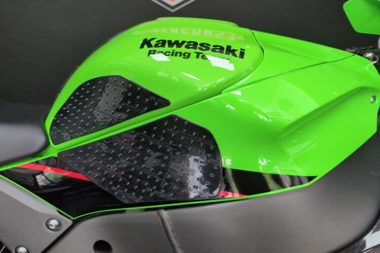 KAWASAKI ZX-10R