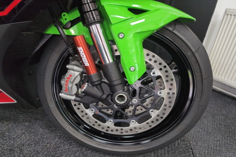 KAWASAKI ZX-10R