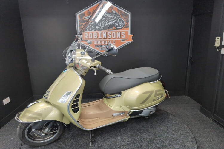 PIAGGIO VESPA GTS