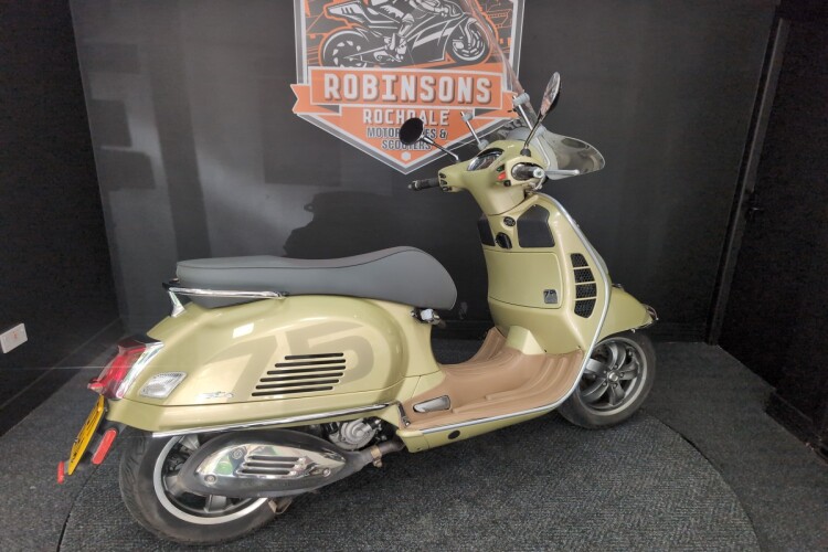 PIAGGIO VESPA GTS