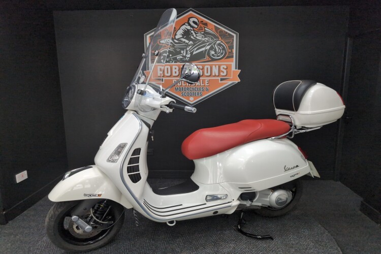 PIAGGIO VESPA GTS