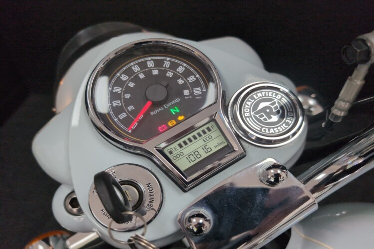 ROYAL ENFIELD 350 CLASSIC