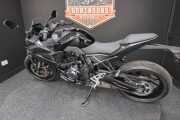 SUZUKI GSX-8R