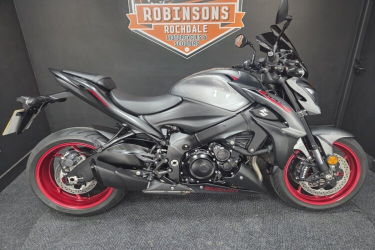 SUZUKI GSX-S1000
