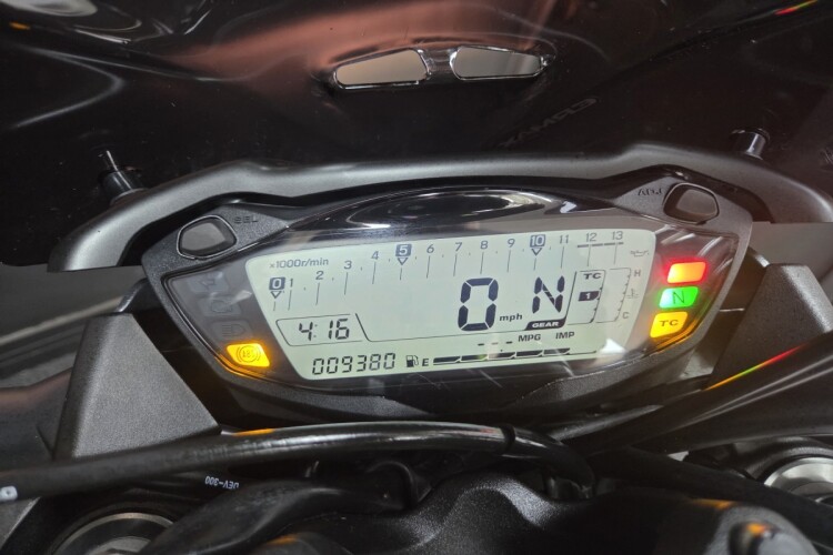 SUZUKI GSX-S1000