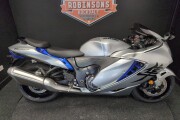 SUZUKI GSX1300R HAYABUSA