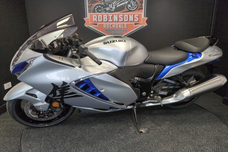 SUZUKI GSX1300R HAYABUSA
