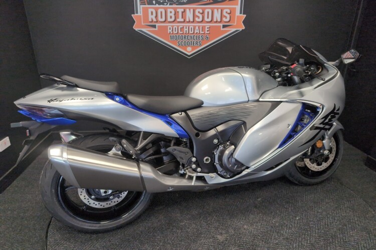 SUZUKI GSX1300R HAYABUSA