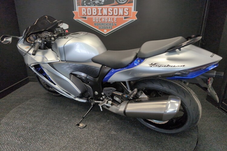 SUZUKI GSX1300R HAYABUSA