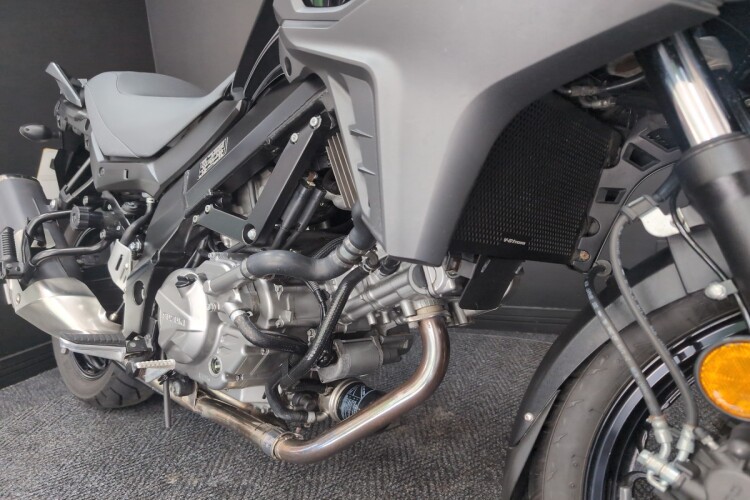 SUZUKI V-STROM 650