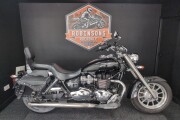 TRIUMPH BONNEVILLE AMERICA 865