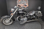 TRIUMPH BONNEVILLE AMERICA 865