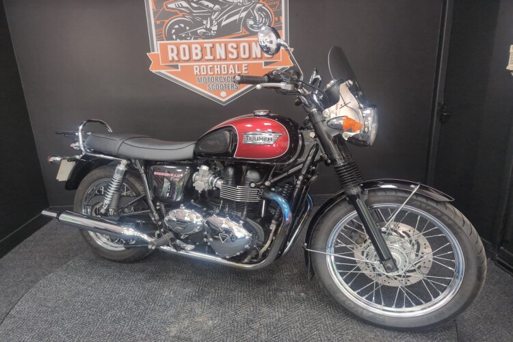 TRIUMPH BONNEVILLE T100