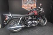 TRIUMPH BONNEVILLE T100