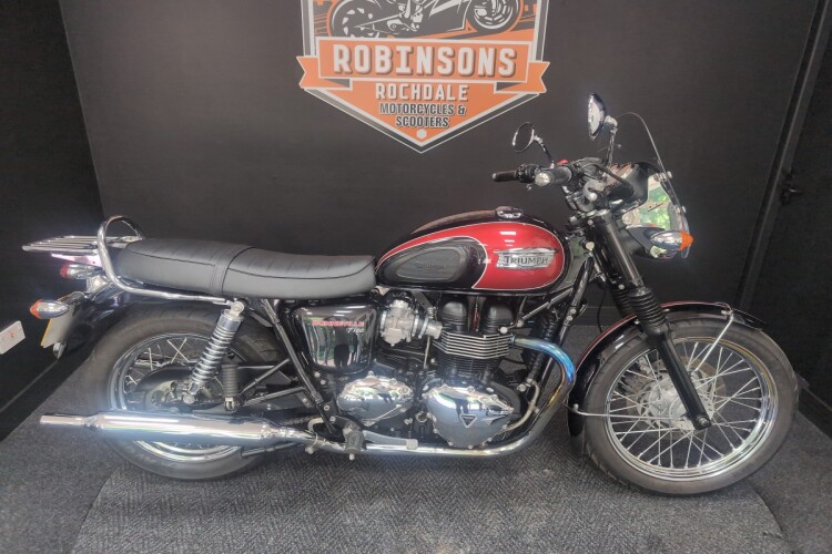 TRIUMPH BONNEVILLE T100