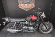 TRIUMPH BONNEVILLE T100