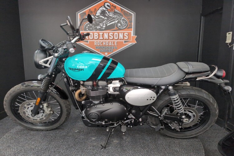 TRIUMPH SCRAMBLER 900