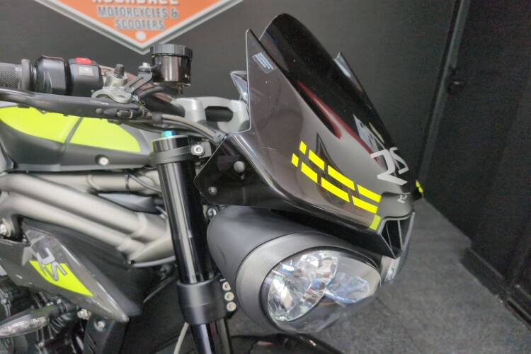TRIUMPH SPEED TRIPLE 1050