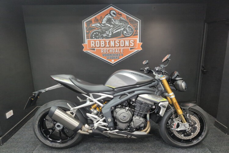 TRIUMPH SPEED TRIPLE 1200