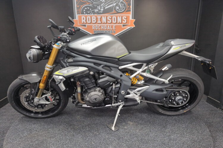 TRIUMPH SPEED TRIPLE 1200