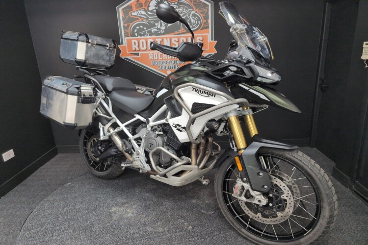 TRIUMPH TIGER 1200