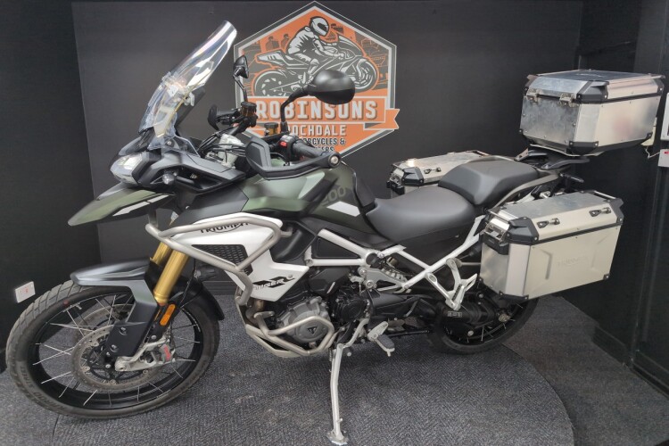 TRIUMPH TIGER 1200
