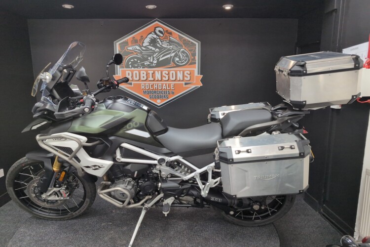 TRIUMPH TIGER 1200