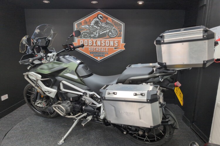 TRIUMPH TIGER 1200