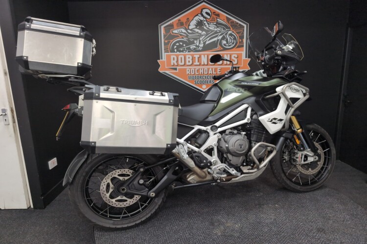 TRIUMPH TIGER 1200