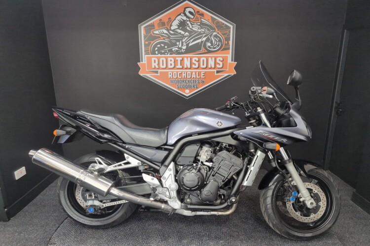 YAMAHA FAZER 1000