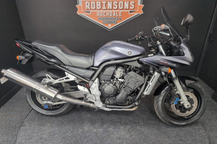 YAMAHA FAZER 1000