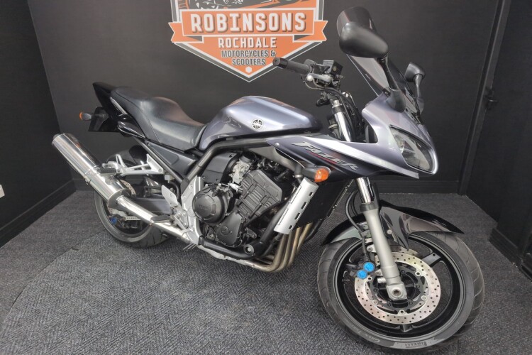 YAMAHA FAZER 1000