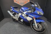 YAMAHA R6
