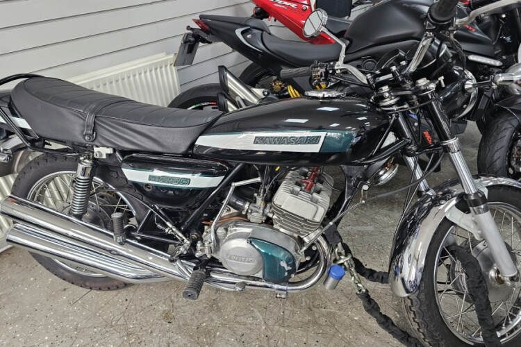 KAWASAKI KH 250
