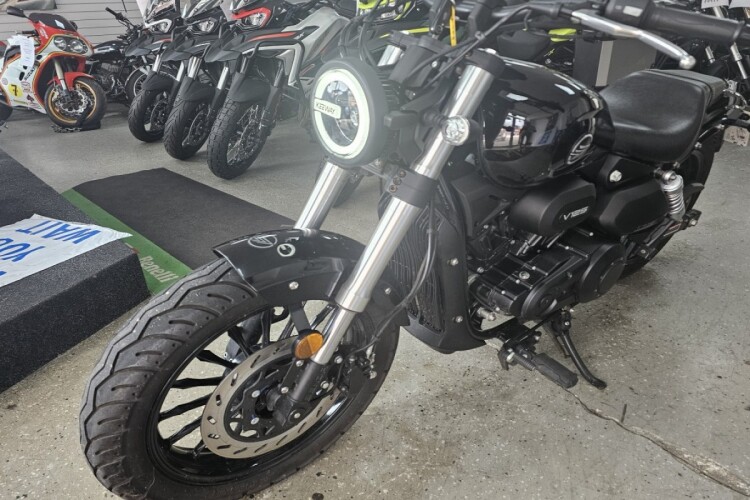KEEWAY RKV 125 C