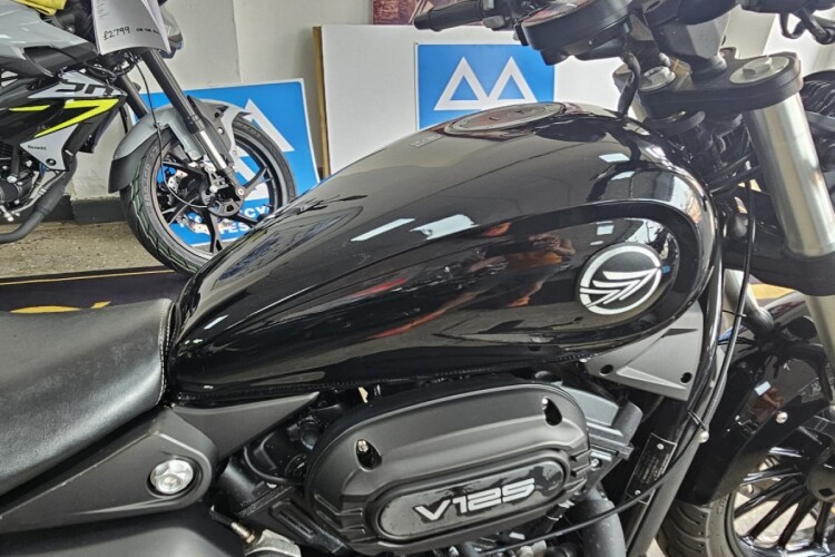 KEEWAY RKV 125 C