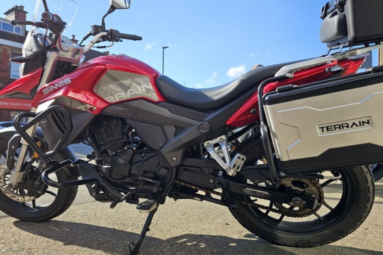 SINNIS TERRAIN 125