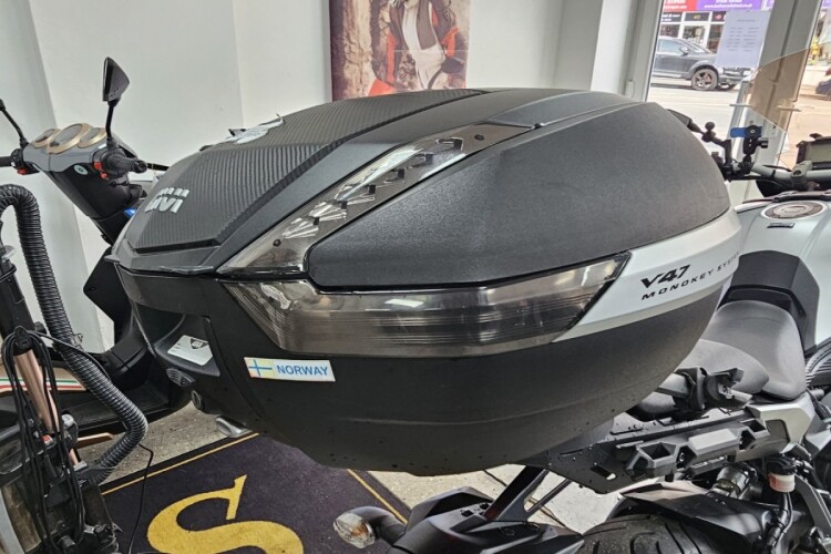 YAMAHA MT 09 TRACER