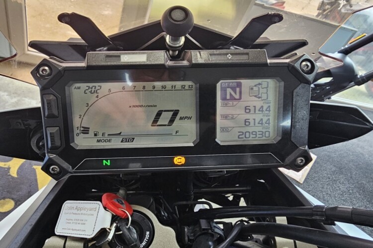 YAMAHA MT 09 TRACER