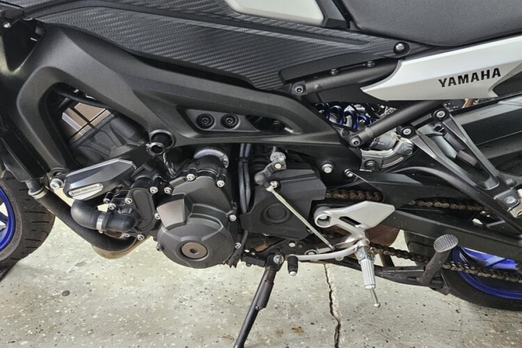 YAMAHA MT 09 TRACER