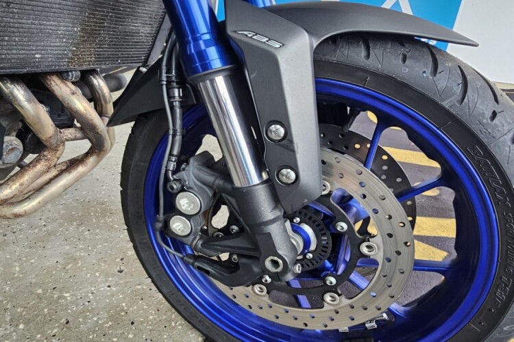 YAMAHA MT 09 TRACER