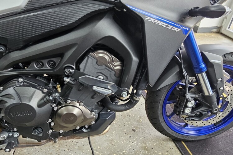 YAMAHA MT 09 TRACER