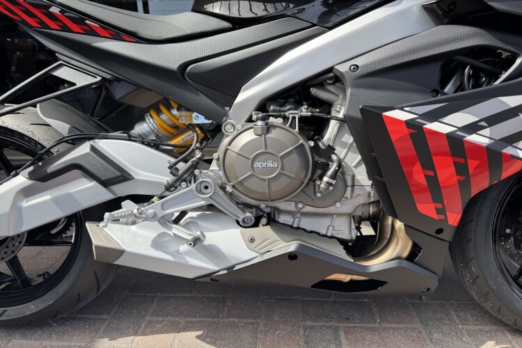 APRILIA RS 660
