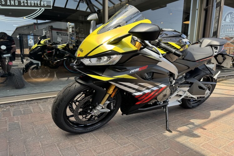 APRILIA RS 660